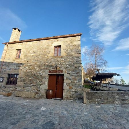 La Venta Celta Hotel O Cebrero Екстериор снимка