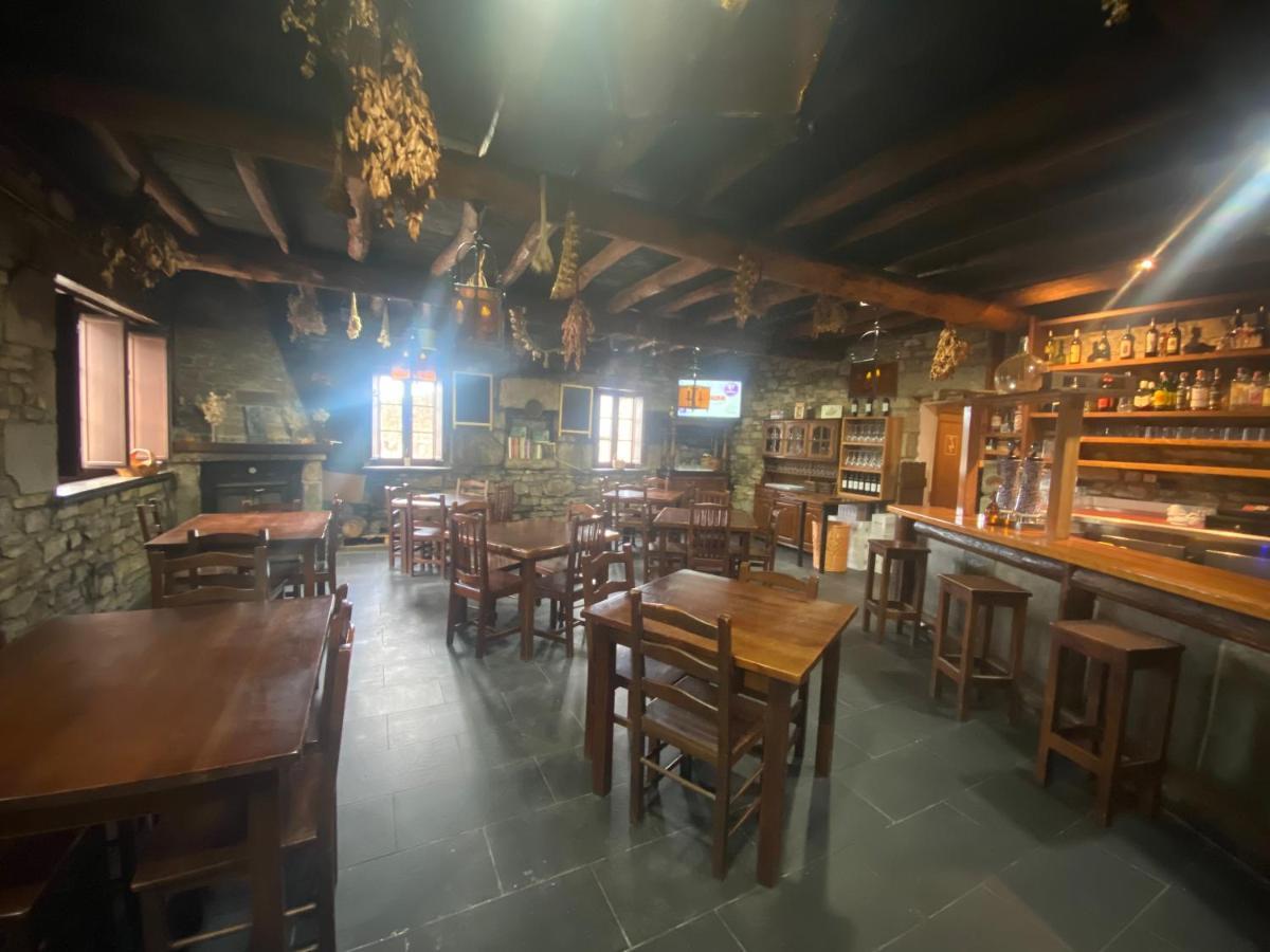 La Venta Celta Hotel O Cebrero Екстериор снимка