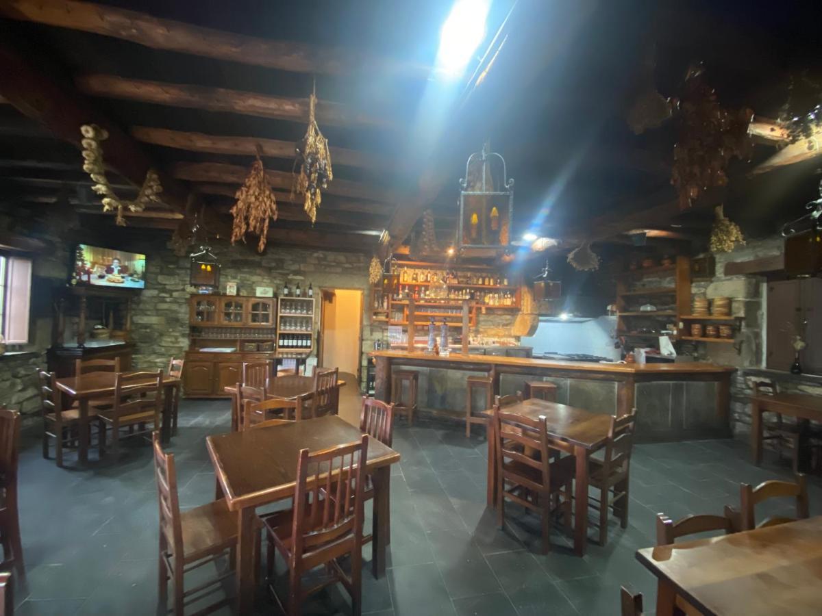 La Venta Celta Hotel O Cebrero Екстериор снимка